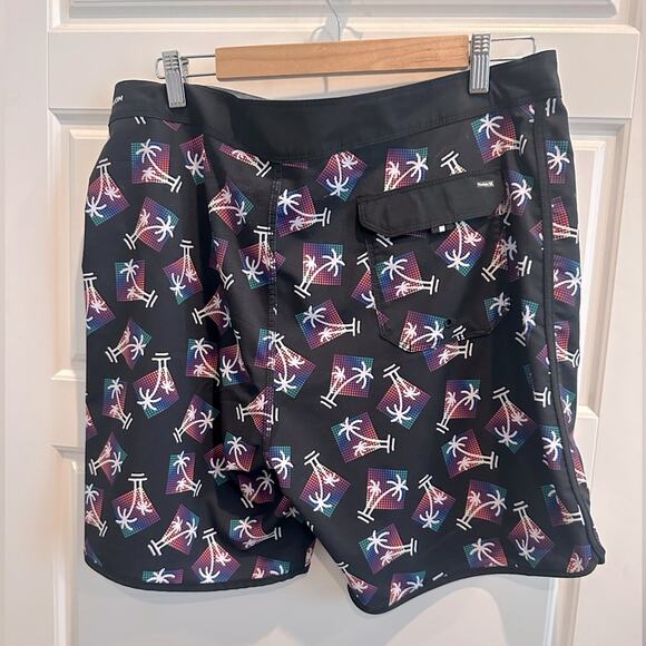 Hurley Phantom Morro Palm Tree Swim Boardshorts -18” - Picture 2 of 4